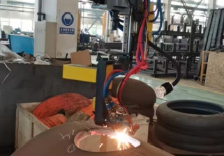 數(shù)控懸掛式馬鞍型切割機